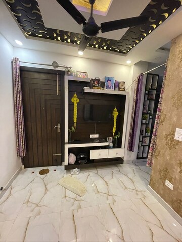 Bedroom in 3 BHK Builder Floor at Mahavir Enclave – for Sale