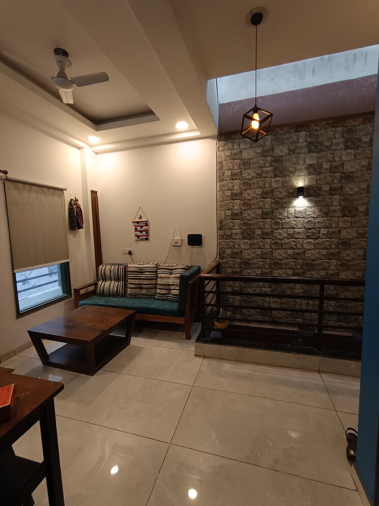 Living Room, sector 12 6 Bedroom 250 Sq.Mt. Independent House In Sector 12 Noida 7995951