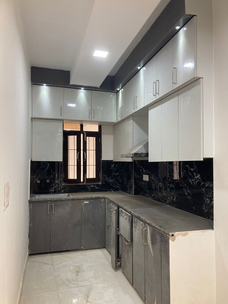 Kitchen, gaur city 2 3 Bedroom 1500 Sq.Ft. Builder Floor In Gaur City 2  Greater Noida 7995945