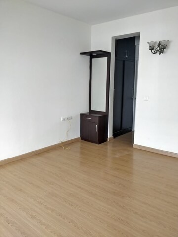  4 BHK Apartment at Emaar MGF The Palm Drive Villas, Sector 66 – for Rent