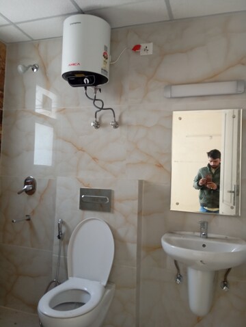 Bathroom in 3 BHK Apartment at Omaxe Waterscapes, Gomti Nagar – for Rent