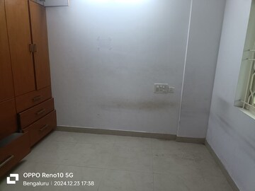 Room in 2 BHK Builder Floor at Hsr Layout – for Rent