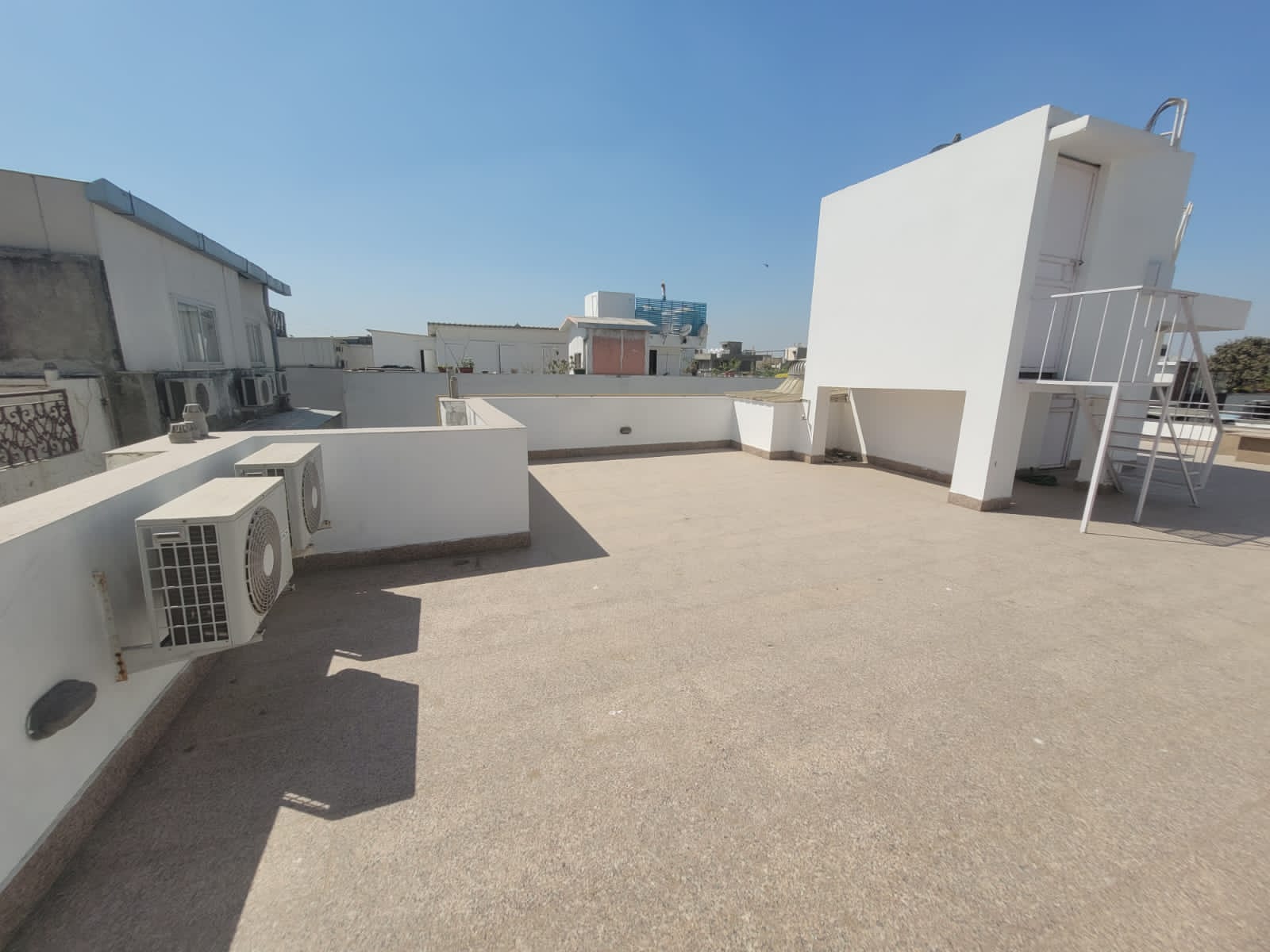 3 BHK + Servant Room Builder Floor For Sale in Safdarjung Enclave