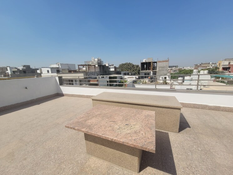 Master Bedroom, safdarjung enclave 3 Bedroom 235 Sq.Yd. Builder Floor In Safdarjung Enclave Delhi 7996017