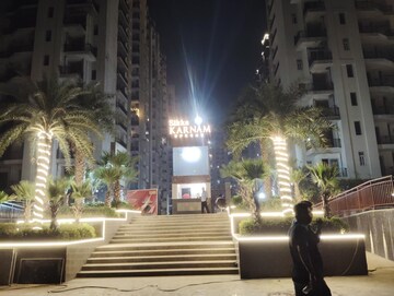 Master Bedroom in 4 BHK Apartment at Sikka Karnam Greens, Sector 143b – for Sale