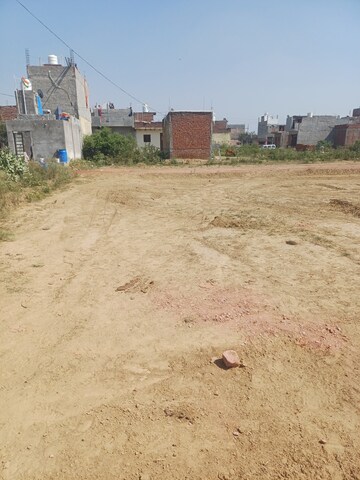  Plot For Sale in Bhopani Village