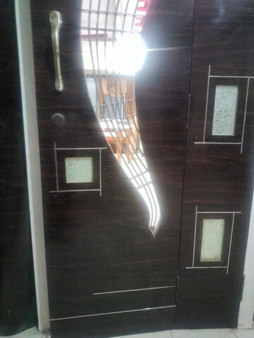 Furnished Amenities in 2 BHK Apartment at Kurla East – for Rent