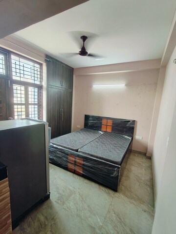 1 RK Builder Floor For Rent in Ansal Sushant Lok I, Sector 43