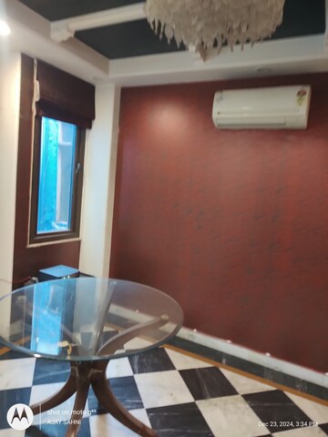 Master Bedroom in 3 BHK Builder Floor at Mehrauli – for Rent