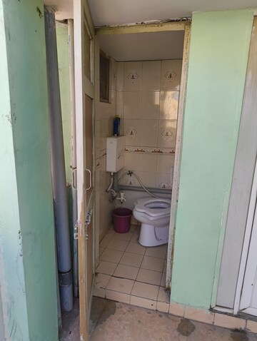 Bathroom in Studio Villa at Satellite – for Rent