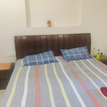 Bedroom in 3 BHK Builder Floor at Kailash Colony – for Rent