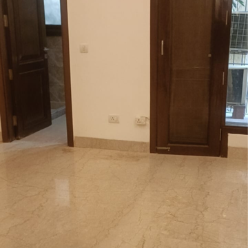 Room in 3 BHK Builder Floor at Greater Kailash – for Rent