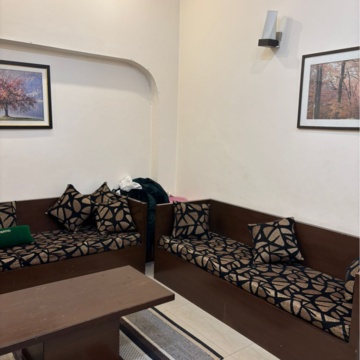 Living Room in 2 BHK Builder Floor at Greater Kailash I – for Rent