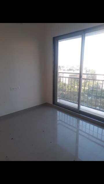 Master Bedroom in 2 BHK Apartment at Rustomjee Avenue L1, Virar West – for Rent