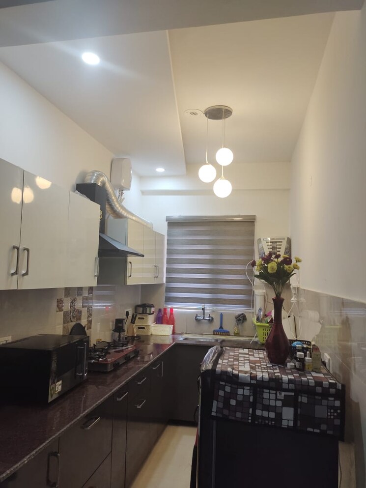 Kitchen, peer mucchalla 3 Bedroom 1200 Sq.Ft. Apartment In Peer Mucchalla Zirakpur 7996464