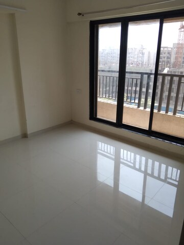Room in 2 BHK Apartment at Kalyan West – for Rent
