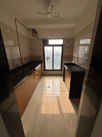 2 BHK Apartment For Rent in Je and Vee Vrindavan, Malad East