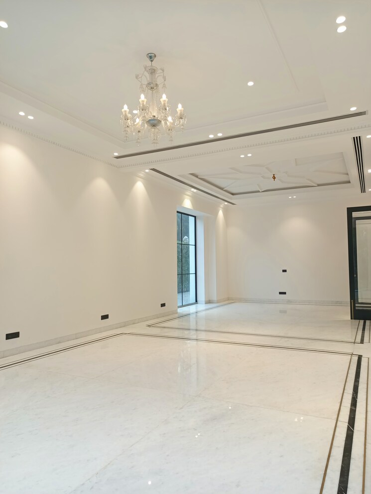 Room, chattarpur 5 Bedroom 14400 Sq.Ft. Villa In Chattarpur Delhi 7996522