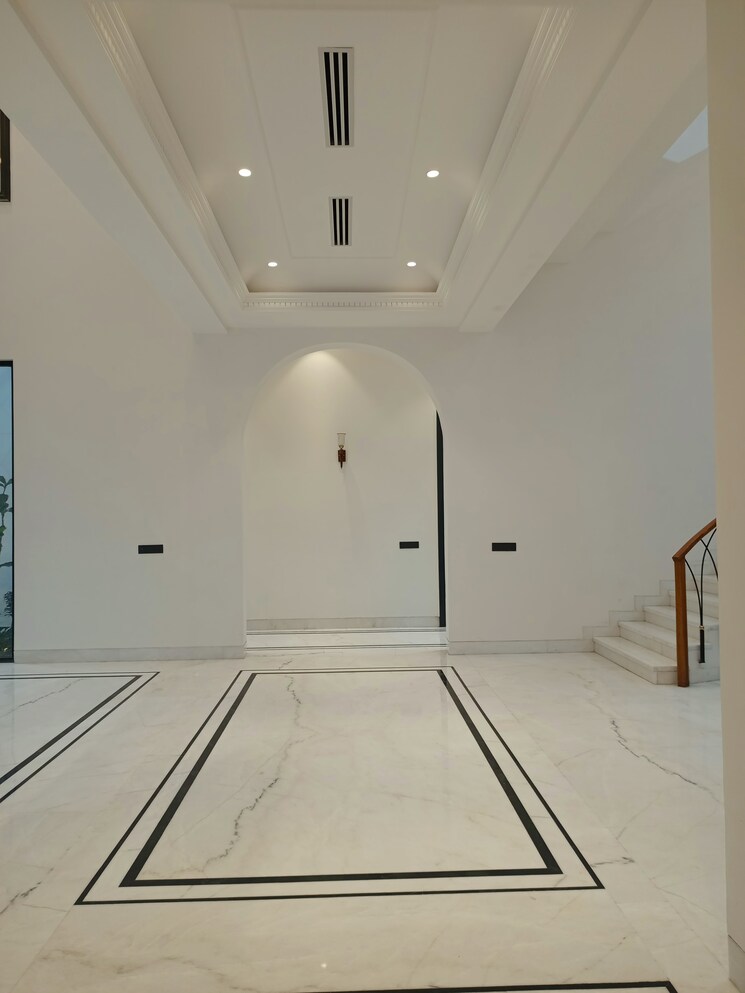 Bathroom, chattarpur 5 Bedroom 14400 Sq.Ft. Villa In Chattarpur Delhi 7996522