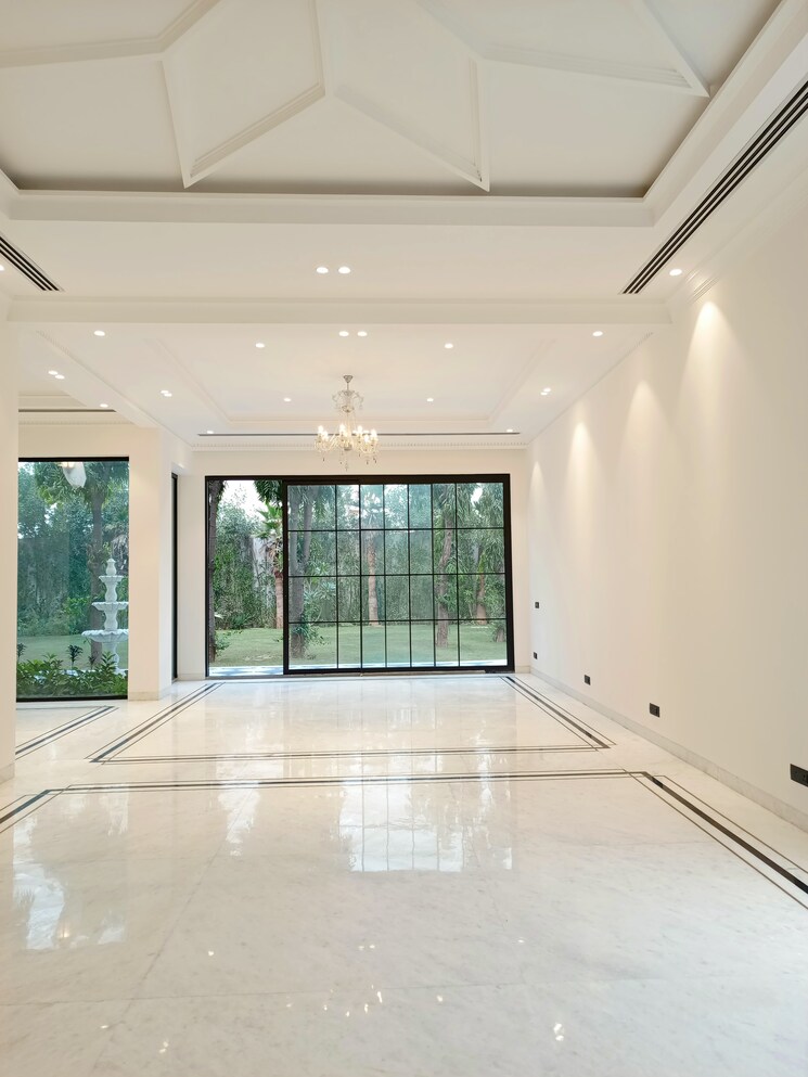 undefined, chattarpur 5 Bedroom 14400 Sq.Ft. Villa In Chattarpur Delhi 7996522