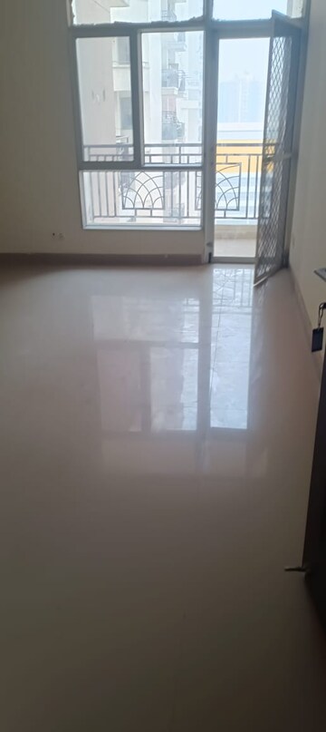 Master Bedroom in 2.5 BHK Apartment at Amrapali Heartbeat City, Sector 107 – for Sale