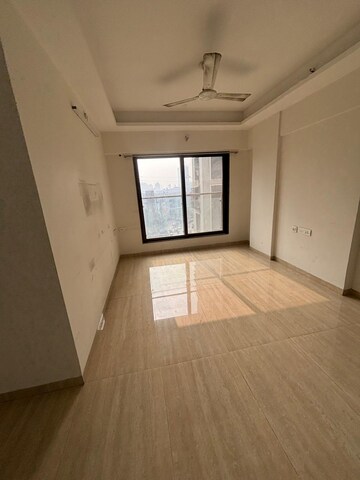 Room in 2 BHK Apartment at Je and Vee Vrindavan, Malad East – for Rent