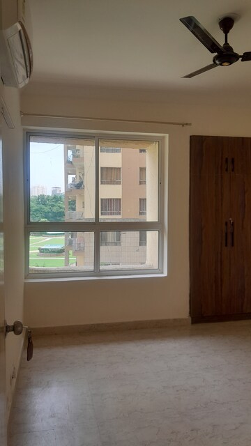 Furnished Amenities in 2 BHK Apartment at Unitech Fresco, Sector 50 – for Rent