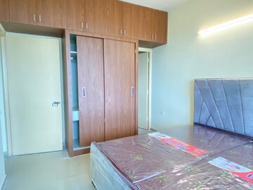 Room in 2 BHK Apartment at Pyramid Urban Homes 3, Sector 67a – for Rent