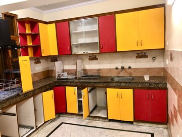 Kitchen in 3 BHK Builder Floor at SS Mayfield Gardens, Sector 51 – for Rent