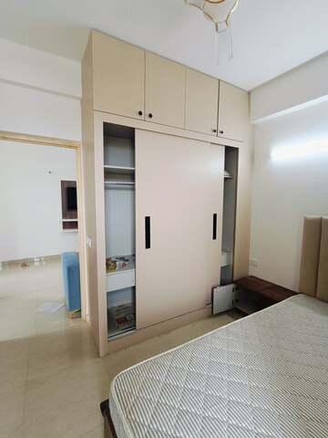 Room in 2 BHK Apartment at Shree Vardhman Mantra, Sector 67 – for Rent