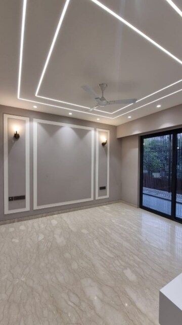 Master Bedroom in 3 BHK Builder Floor at Sector 89 – for Sale