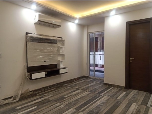 3 BHK + Servant Room,Study Room Builder Floor For Sale in Sector 89