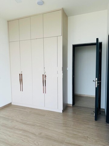 Room in 3 BHK Apartment at Sobha City Gurgaon, Sector 108 – for Rent
