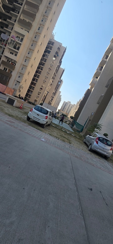 Parking in 2 BHK Apartment at Amrapali Leisure Park, Amrapali Leisure Valley – for Sale