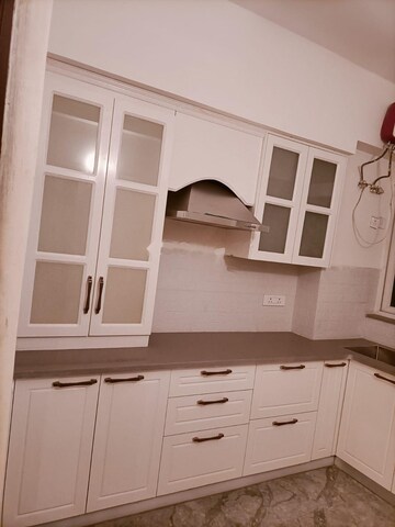 Kitchen in 3.5 BHK Apartment at BPTP Terra, Sector 37d – for Rent