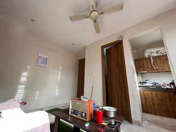 Living Room in 3 BHK Builder Floor at Unitech Woodstock Floors, Sector 50 – for Rent