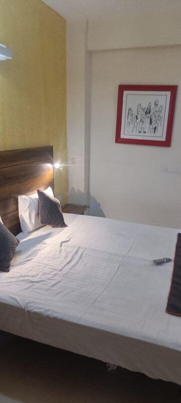 Bedroom in 2 BHK Apartment at Shree Vardhman Mantra, Sector 67 – for Rent