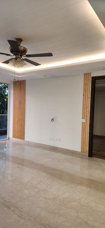 Room in 3.5 BHK Builder Floor at Ansal Sushant Lok I, Sector 43 – for Rent