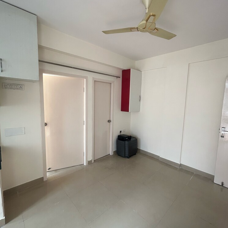 Room, zara-aavaas 1 Bedroom 400 Sq.Ft. Apartment In Shankar Vihar Gurgaon 7996910