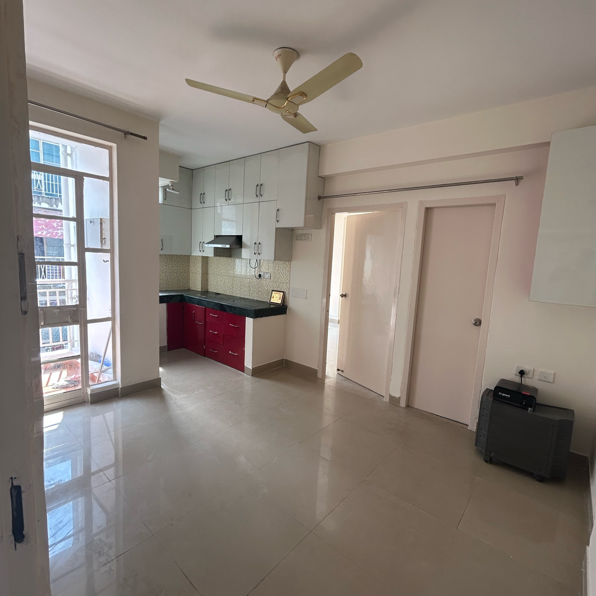 1 BHK 400 Sq.Ft. Apartment in Zara Aavaas