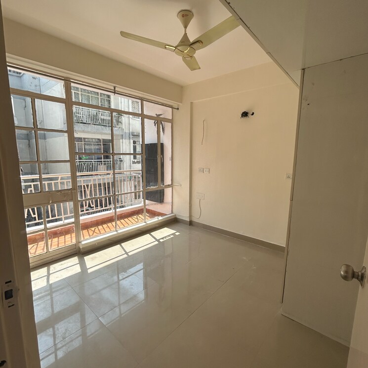 Room, zara-aavaas 1 Bedroom 400 Sq.Ft. Apartment In Shankar Vihar Gurgaon 7996910