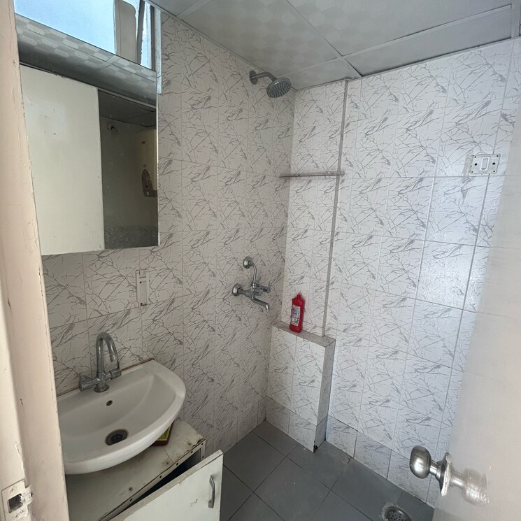 Attached Bathroom, zara-aavaas 1 Bedroom 400 Sq.Ft. Apartment In Shankar Vihar Gurgaon 7996910