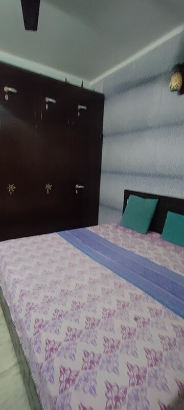 Bedroom in 2 BHK Builder Floor at Ashoka Enclave Faridabad, Sector 34 – for Rent