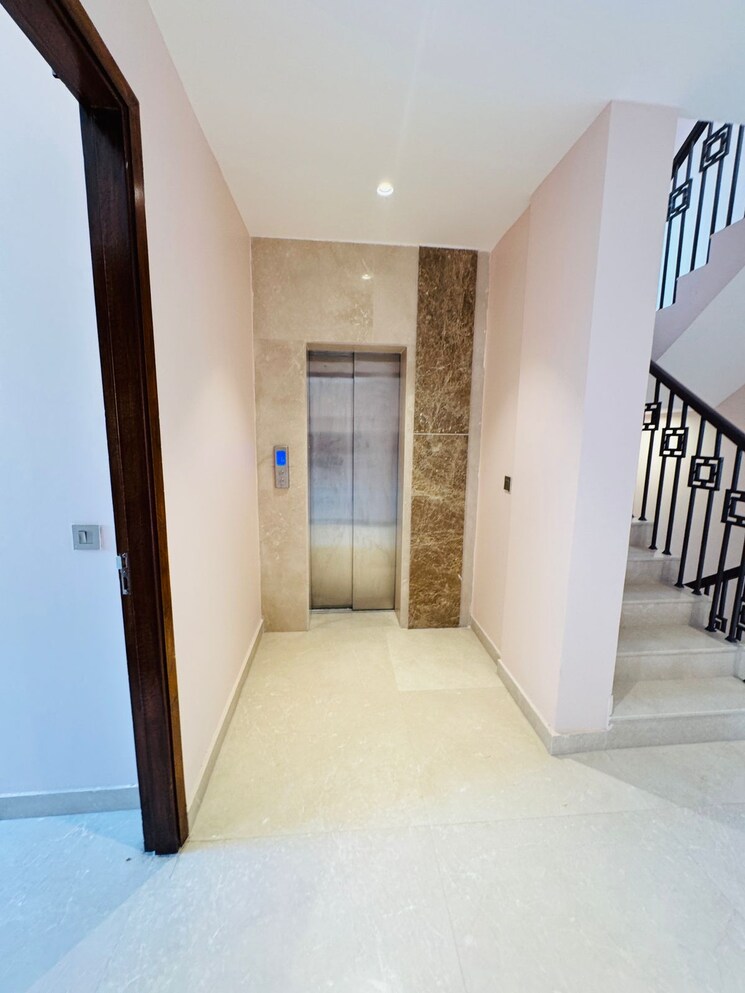 undefined, suncity-heights 3 Bedroom 2341 Sq.Ft. Apartment In Sector 54 Gurgaon 7996983