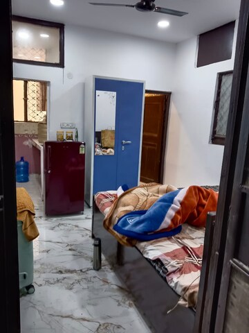 Bedroom in Studio Builder Floor at Lajpat Nagar 4 – for Rent