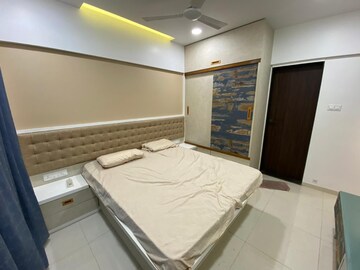 Bedroom in 2 BHK Apartment at Puranik Abitante, Bavdhan – for Rent