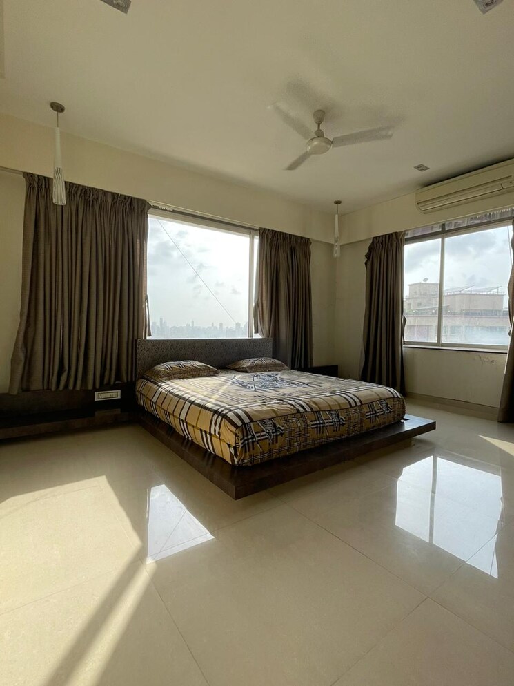 Bedroom, kanakia-spaces-challenger 5 Bedroom 4200 Sq.Ft. Penthouse In Kandivali East Mumbai 7997061