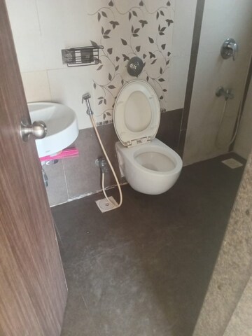 Bathroom in 2.5 BHK Apartment at HDIL Metropolis Residences, Andheri West – for Rent