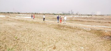  Plot For Sale in Yamuna Expressway