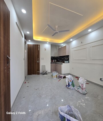 1 BHK Builder Floor For Rent in Chattarpur